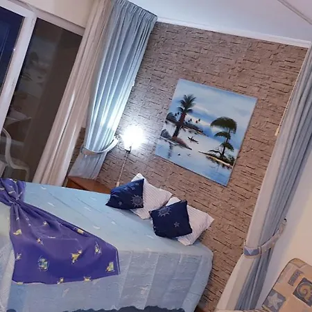 Beautiful With Sea View Iv Apartman